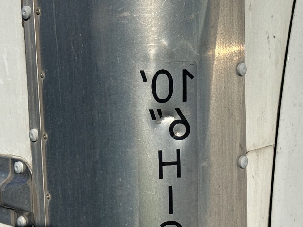 Light Duty Box Truck-Light and Medium Duty Trucks-GMC-2021-Savana G33903-Chicopee-MA-96,828\n\t\tmiles-$ 28,000 - Image 24