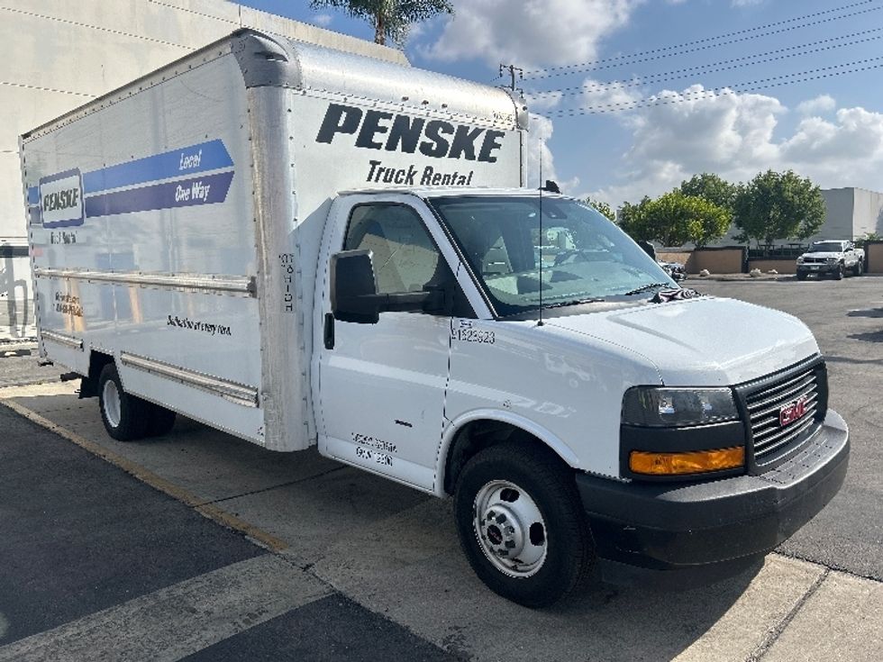 Light Duty Box Truck-Light and Medium Duty Trucks-GMC-2021-Savana G33903-Chino-CA-127,049\n\t\tmiles-$ 25,750 - Image 1