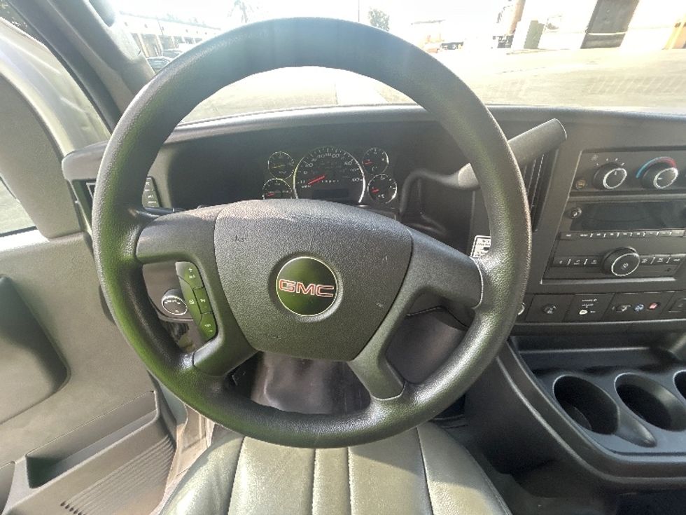 Light Duty Box Truck-Light and Medium Duty Trucks-GMC-2021-Savana G33903-Chino-CA-127,049\n\t\tmiles-$ 25,750 - Image 18