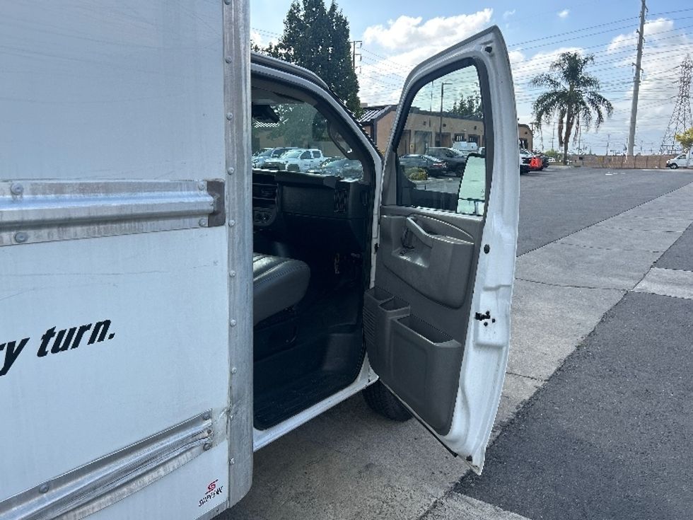 Light Duty Box Truck-Light and Medium Duty Trucks-GMC-2021-Savana G33903-Chino-CA-127,049\n\t\tmiles-$ 25,750 - Image 20