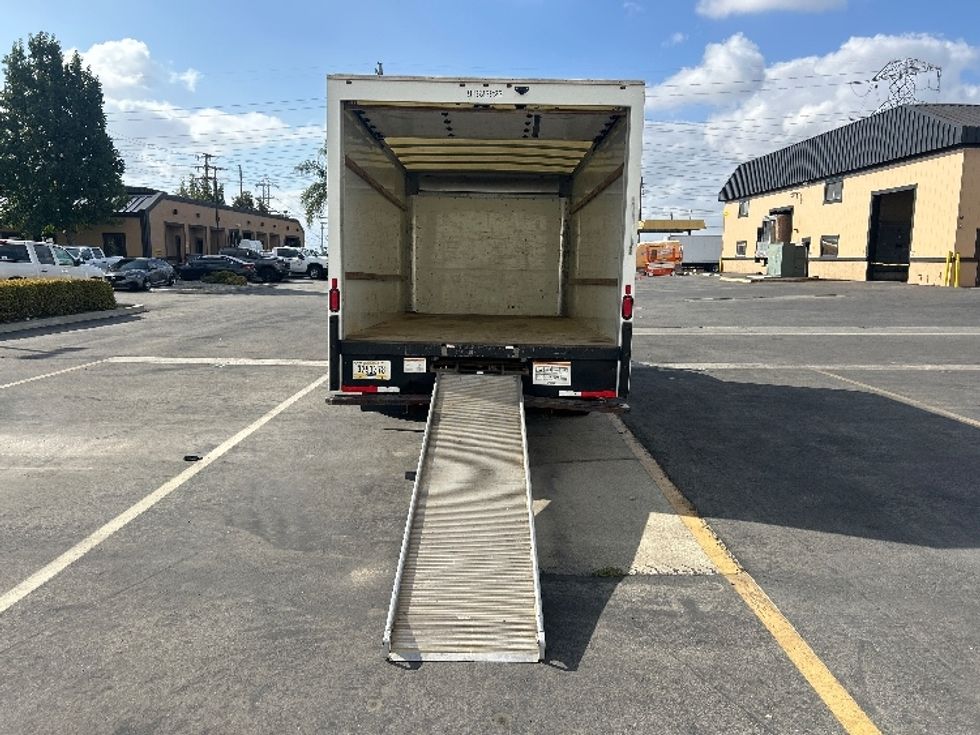 Light Duty Box Truck-Light and Medium Duty Trucks-GMC-2021-Savana G33903-Chino-CA-127,049\n\t\tmiles-$ 25,750 - Image 9
