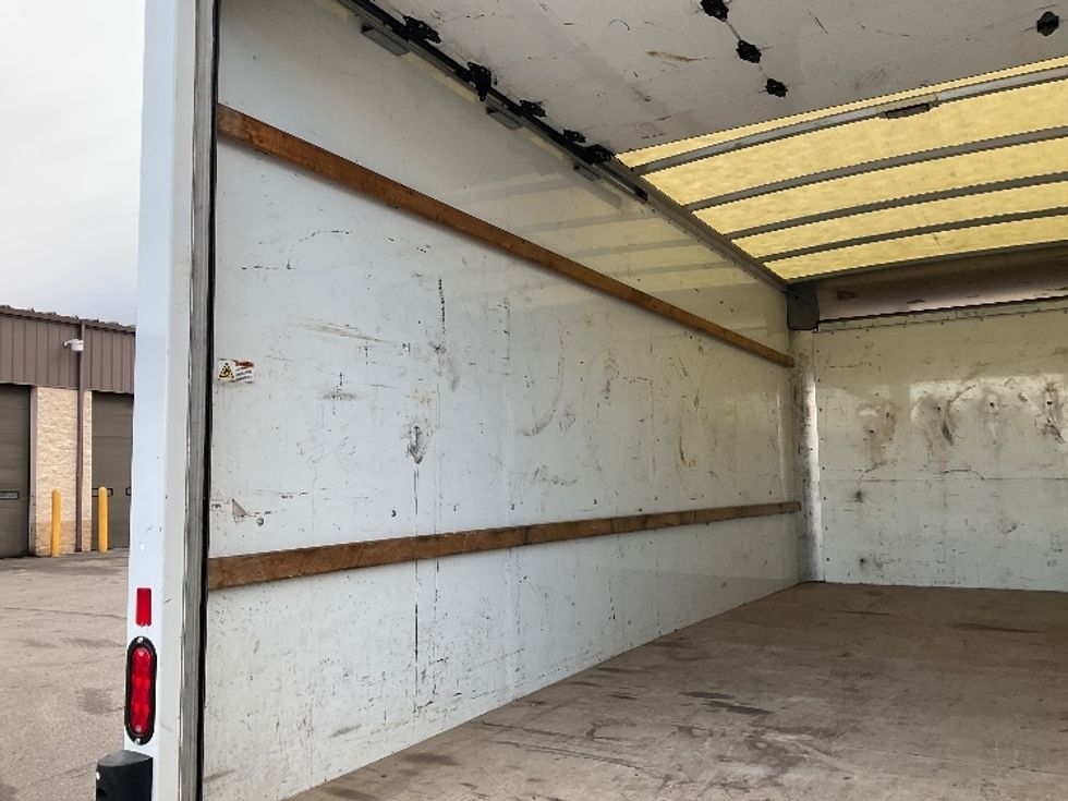 Light Duty Box Truck-Light and Medium Duty Trucks-GMC-2021-Savana G33903-Cincinnati-OH-100,271\n\t\tmiles-$ 28,500 - Image 11