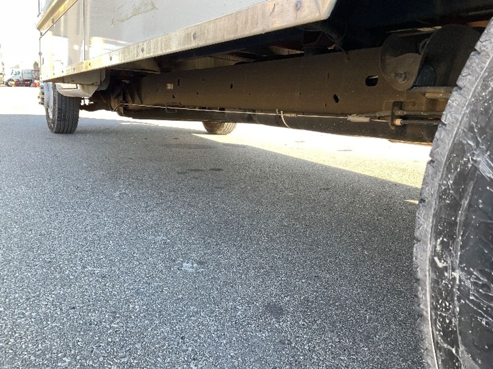 Light Duty Box Truck-Light and Medium Duty Trucks-GMC-2021-Savana G33903-Cincinnati-OH-100,271\n\t\tmiles-$ 28,500 - Image 5