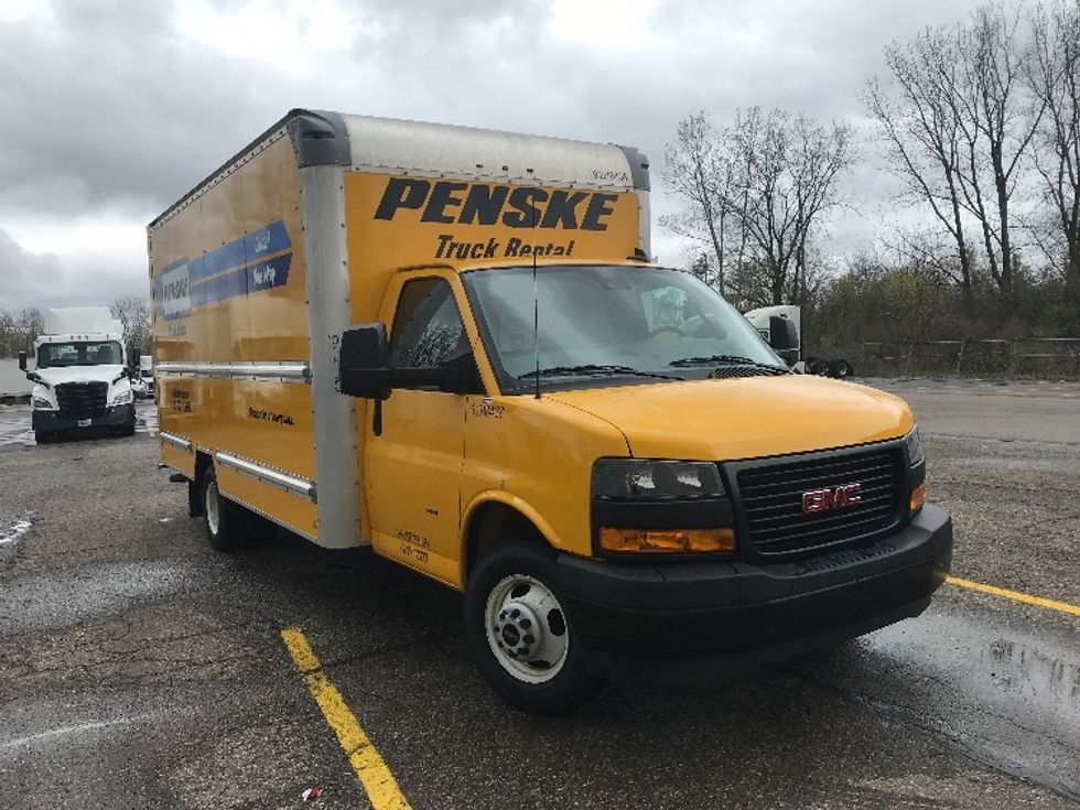 Used Light Duty Box Trucks for Sale in OH Penske Used Trucks