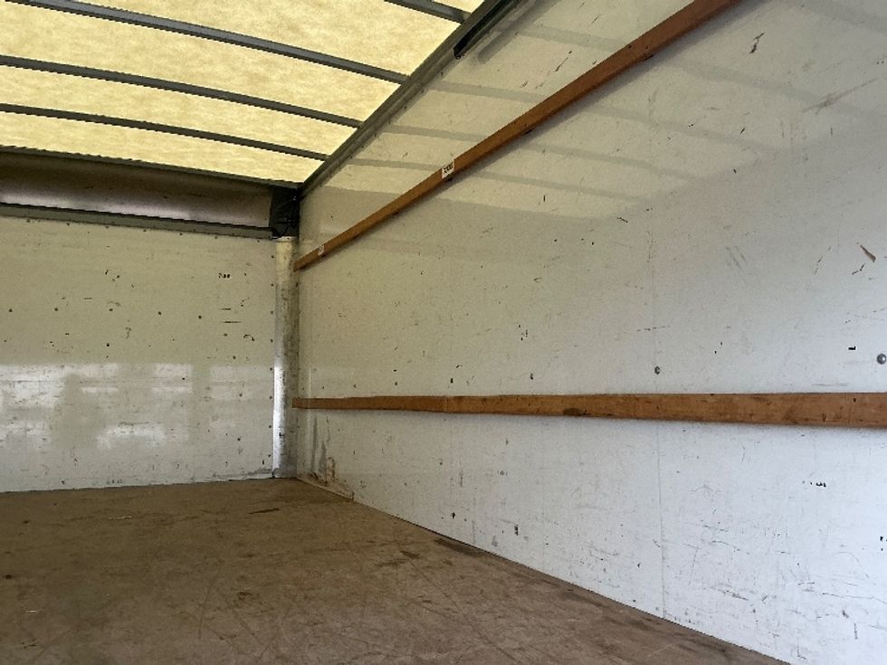 Light Duty Box Truck-Light and Medium Duty Trucks-GMC-2021-Savana G33903-Cincinnati-OH-101,172\n\t\tmiles-$ 28,500 - Image 10