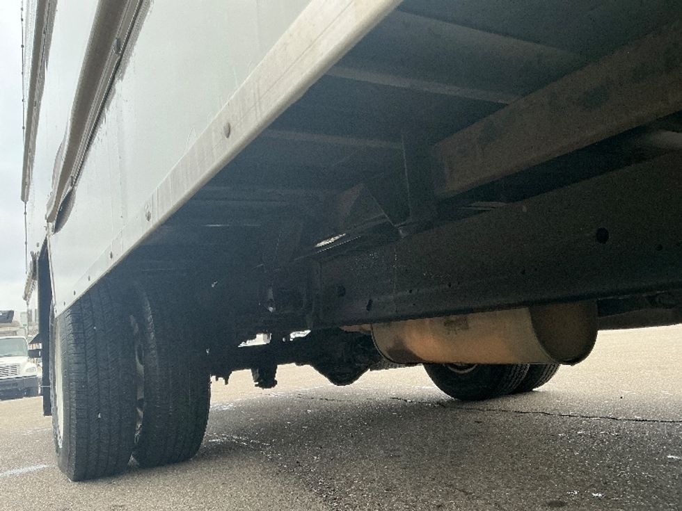 Light Duty Box Truck-Light and Medium Duty Trucks-GMC-2021-Savana G33903-Cincinnati-OH-101,172\n\t\tmiles-$ 28,500 - Image 12