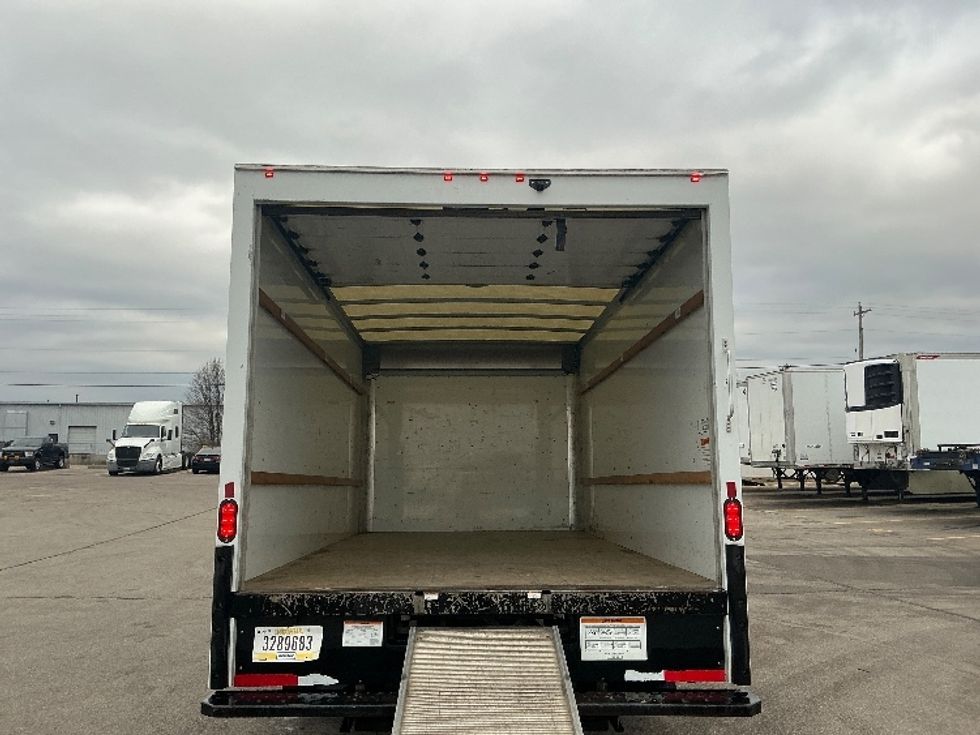 Light Duty Box Truck-Light and Medium Duty Trucks-GMC-2021-Savana G33903-Cincinnati-OH-101,172\n\t\tmiles-$ 28,500 - Image 6