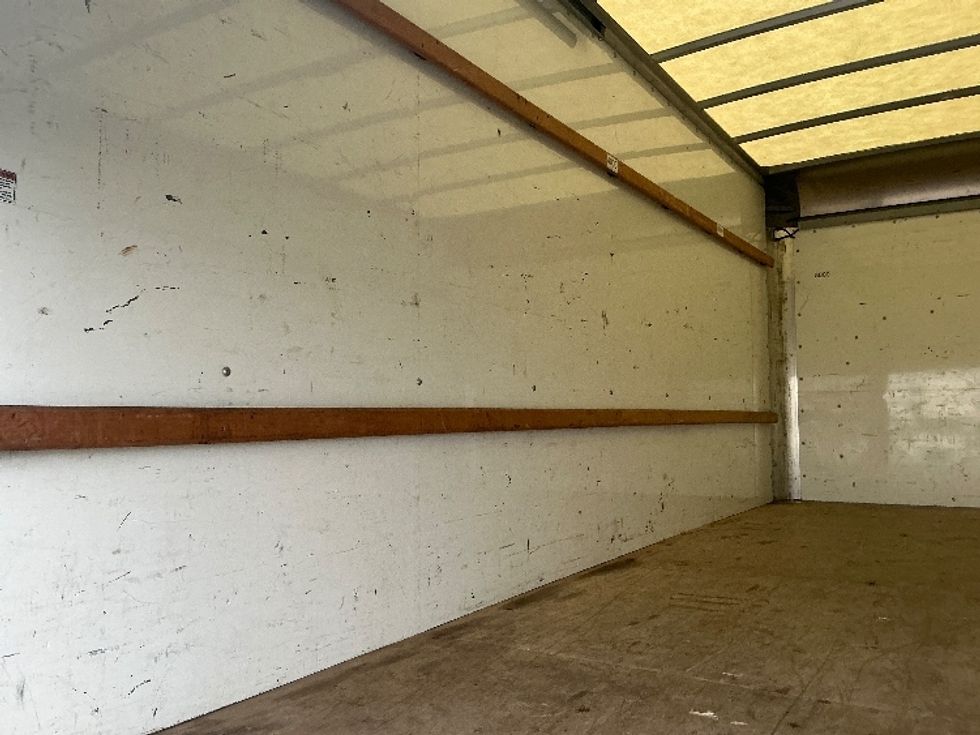 Light Duty Box Truck-Light and Medium Duty Trucks-GMC-2021-Savana G33903-Cincinnati-OH-101,172\n\t\tmiles-$ 28,500 - Image 9