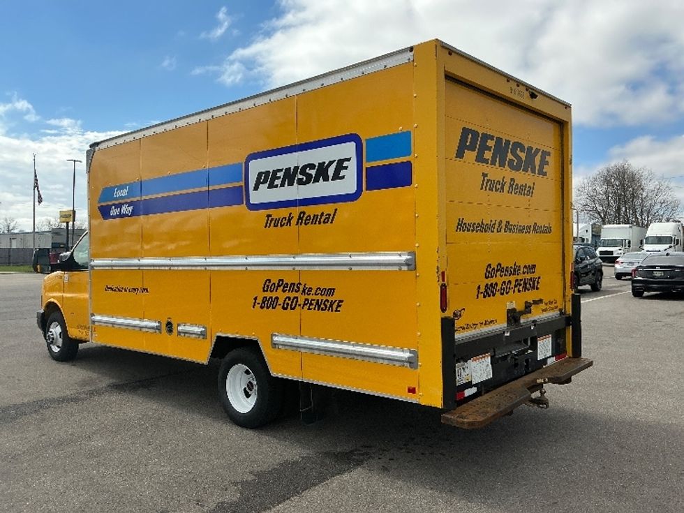 Light Duty Box Truck-Light and Medium Duty Trucks-GMC-2021-Savana G33903-Cincinnati-OH-102,174\n\t\tmiles-$ 24,500 - Image 6