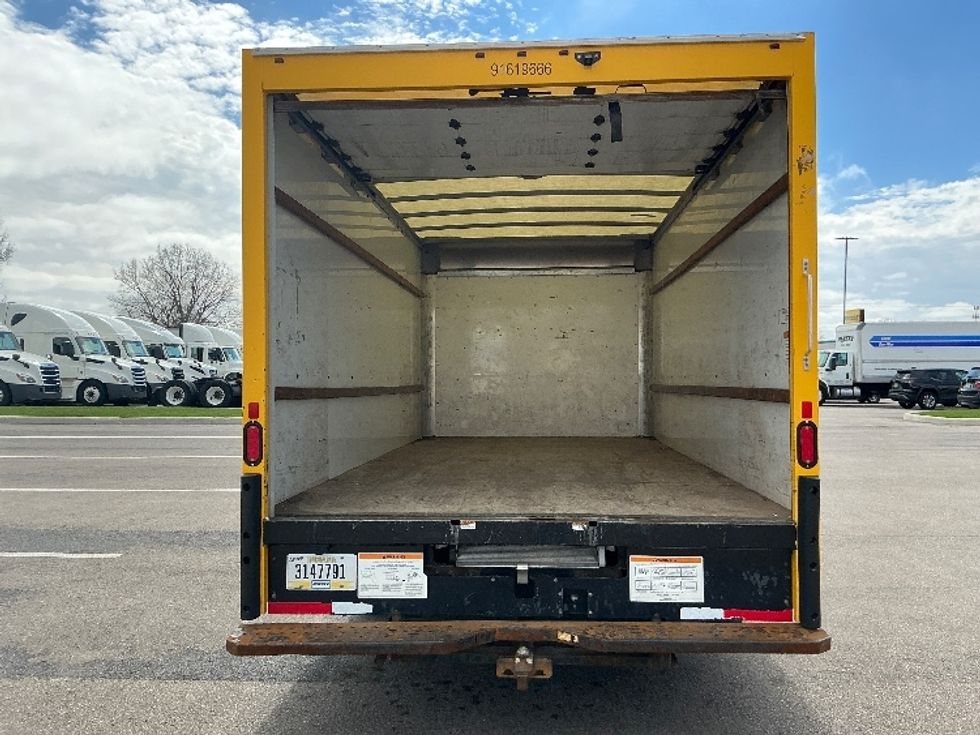 Light Duty Box Truck-Light and Medium Duty Trucks-GMC-2021-Savana G33903-Cincinnati-OH-102,174\n\t\tmiles-$ 24,500 - Image 8