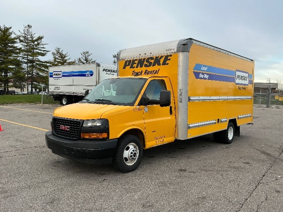 Light Duty Box Truck-Light and Medium Duty Trucks-GMC-2021-Savana G33903-Cincinnati-OH-106,780\n\t\tmiles-$ 24,000 - Image 3