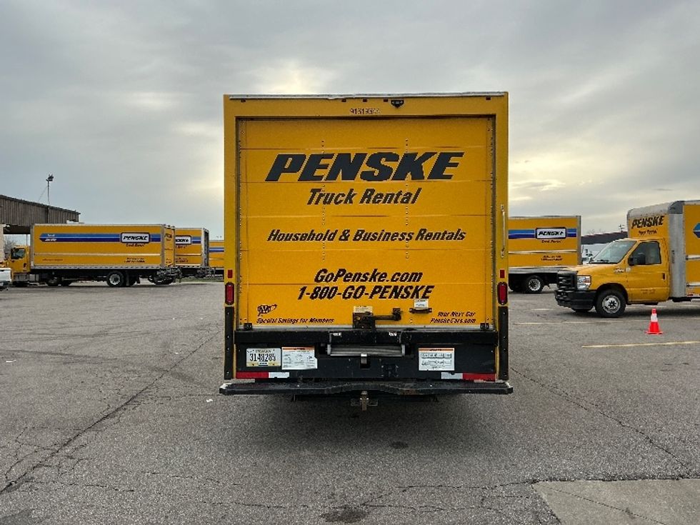 Light Duty Box Truck-Light and Medium Duty Trucks-GMC-2021-Savana G33903-Cincinnati-OH-106,780\n\t\tmiles-$ 24,000 - Image 7