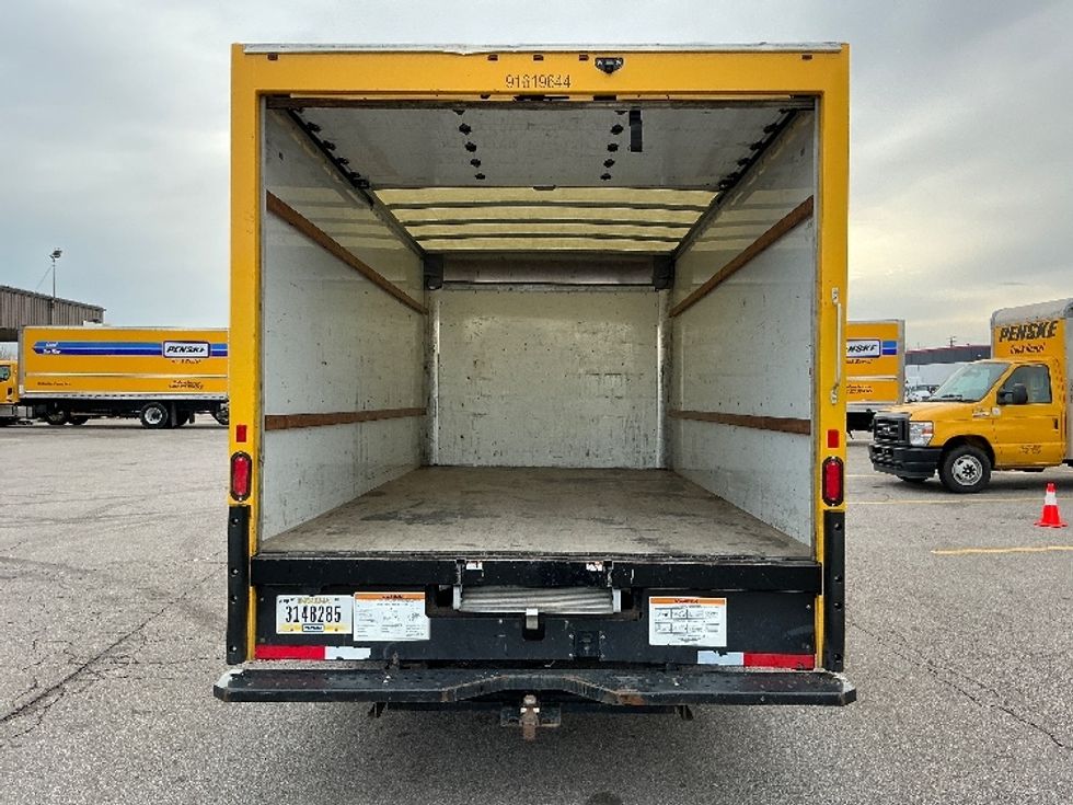 Light Duty Box Truck-Light and Medium Duty Trucks-GMC-2021-Savana G33903-Cincinnati-OH-106,780\n\t\tmiles-$ 24,000 - Image 8