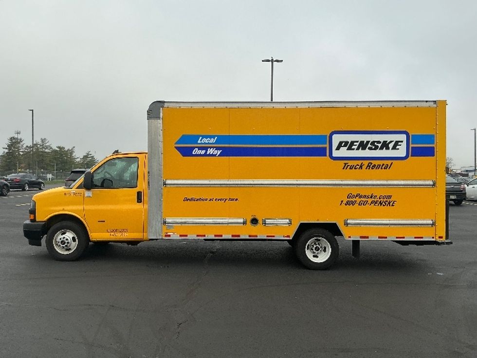 Light Duty Box Truck-Light and Medium Duty Trucks-GMC-2021-Savana G33903-Cincinnati-OH-80,124\n\t\tmiles-$ 27,000 - Image 4