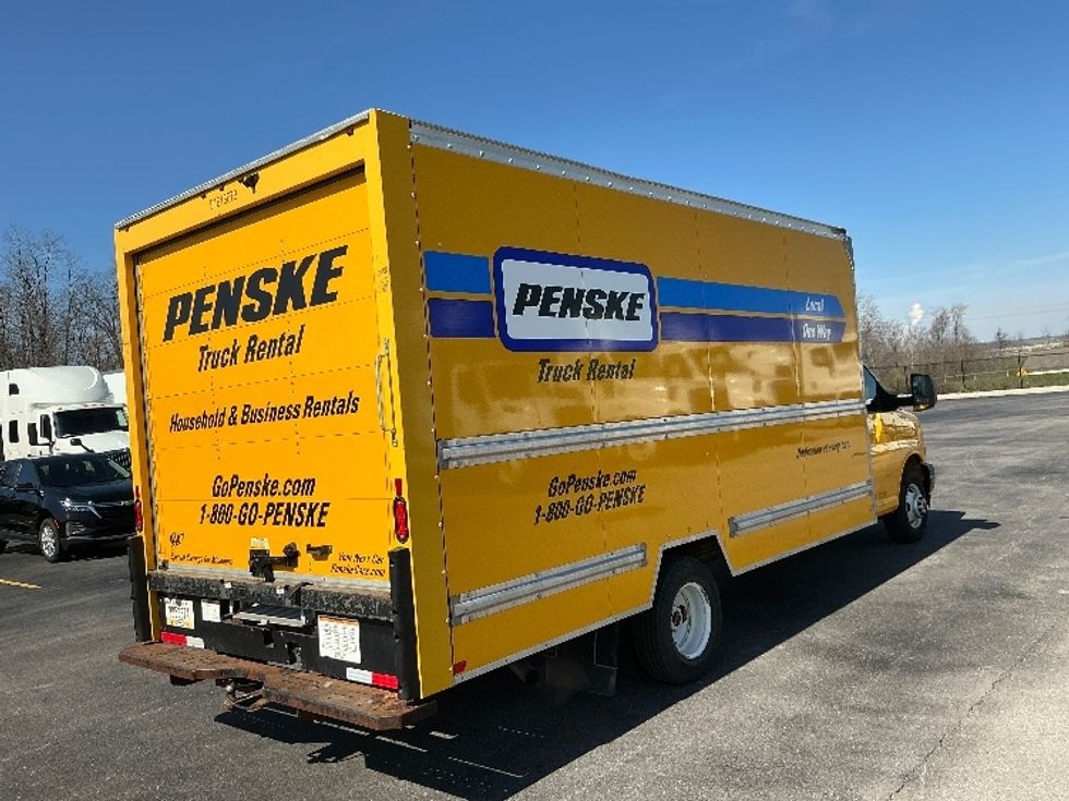 Light Duty Box Truck-Light and Medium Duty Trucks-GMC-2021-Savana G33903-Cincinnati-OH-92,348\n\t\tmiles-$ 25,000 - Image 11