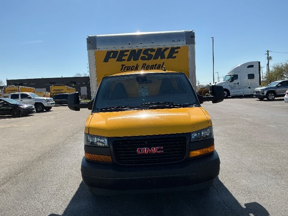 Light Duty Box Truck-Light and Medium Duty Trucks-GMC-2021-Savana G33903-Cincinnati-OH-92,348\n\t\tmiles-$ 25,000 - Image 2
