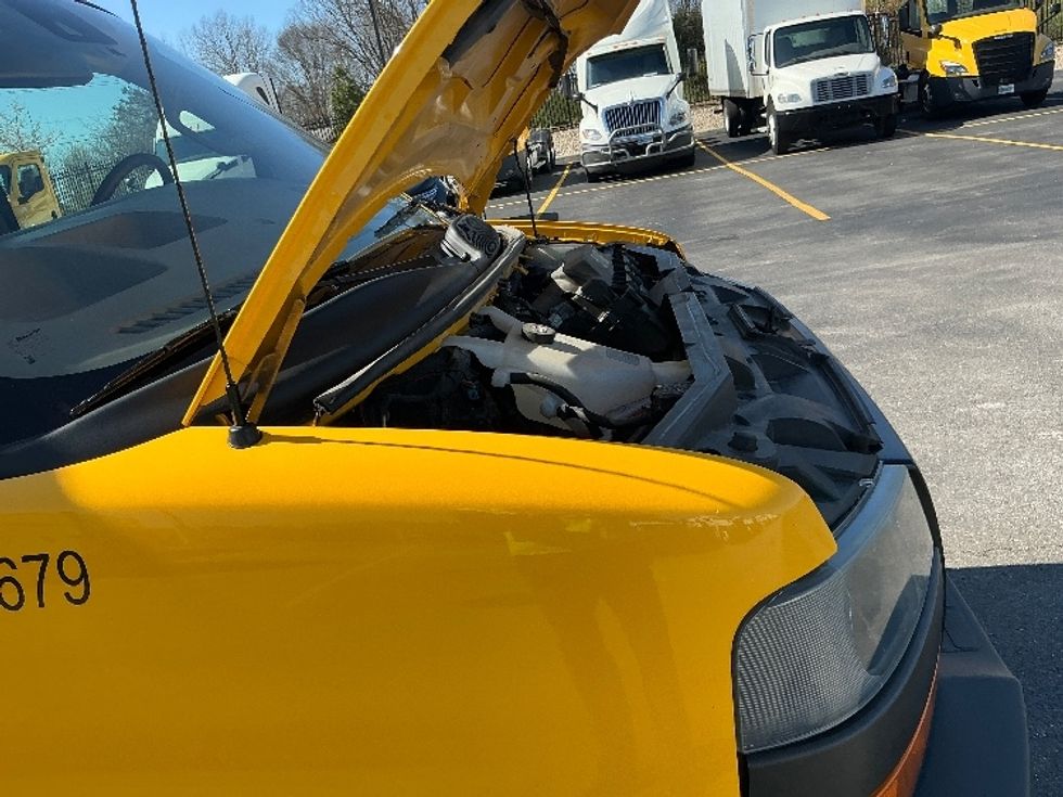 Light Duty Box Truck-Light and Medium Duty Trucks-GMC-2021-Savana G33903-Cincinnati-OH-92,348\n\t\tmiles-$ 25,000 - Image 20