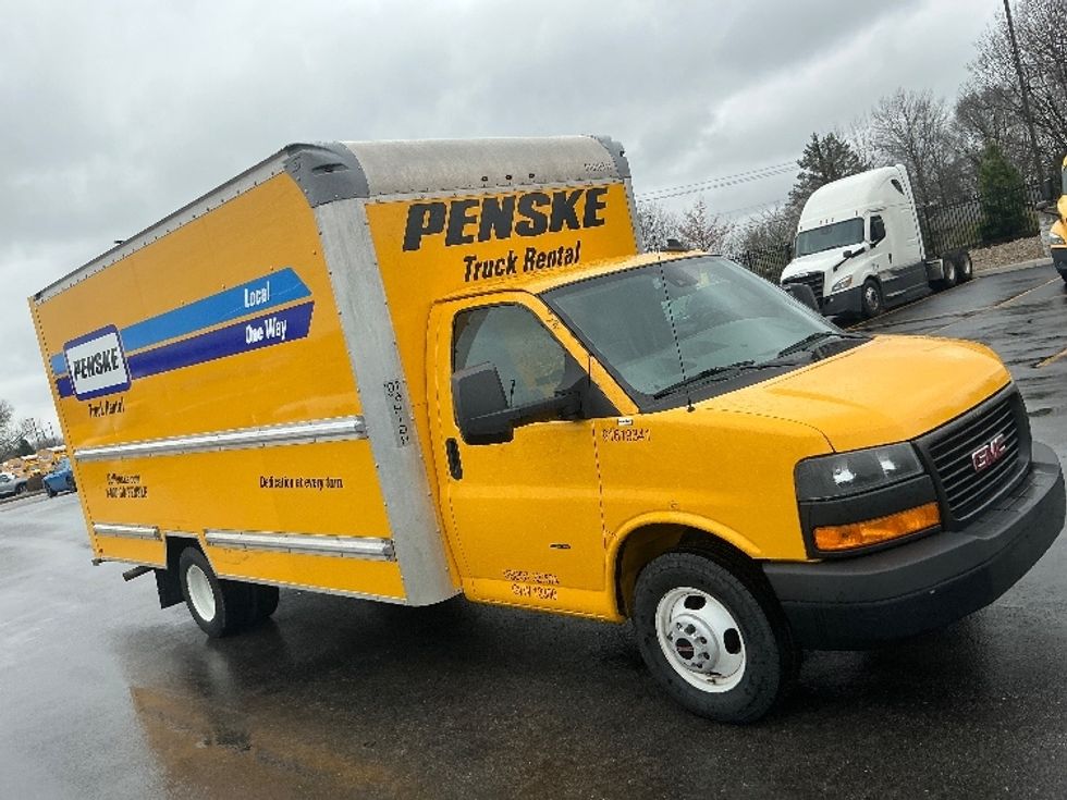 Light Duty Box Truck-Light and Medium Duty Trucks-GMC-2021-Savana G33903-Cincinnati-OH-94,976\n\t\tmiles-$ 24,750 - Image 1