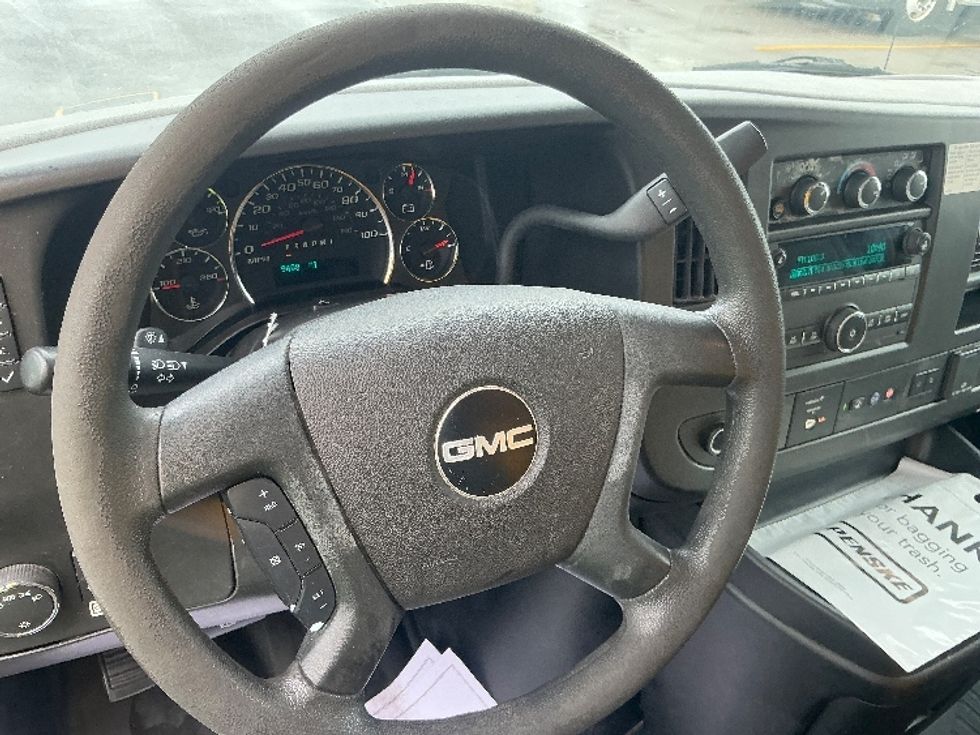 Light Duty Box Truck-Light and Medium Duty Trucks-GMC-2021-Savana G33903-Cincinnati-OH-94,976\n\t\tmiles-$ 24,750 - Image 14