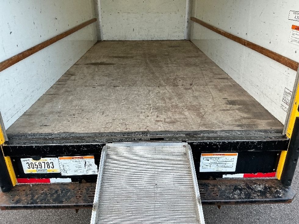 Light Duty Box Truck-Light and Medium Duty Trucks-GMC-2021-Savana G33903-Cincinnati-OH-97,311\n\t\tmiles-$ 24,500 - Image 10