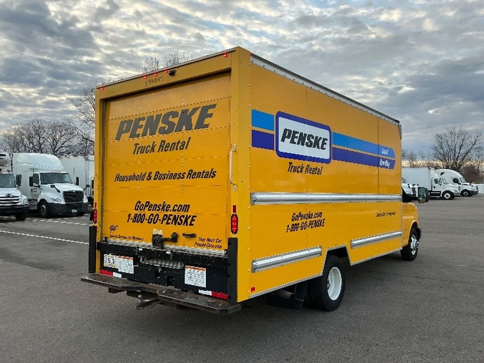 Light Duty Box Truck-Light and Medium Duty Trucks-GMC-2021-Savana G33903-Cincinnati-OH-97,311\n\t\tmiles-$ 24,500 - Image 13