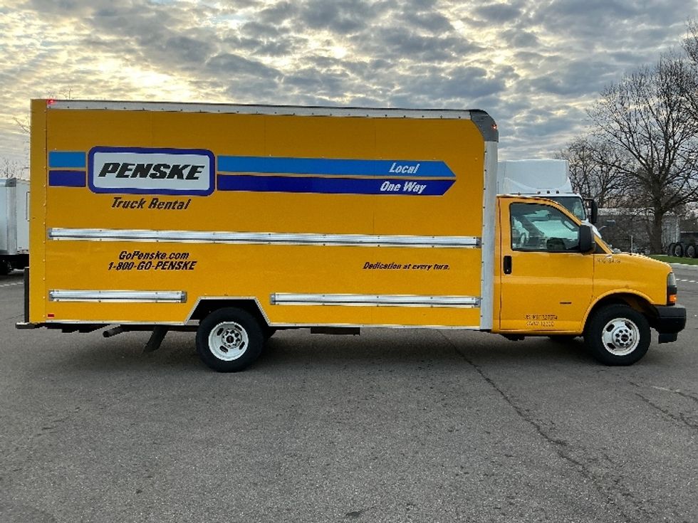 Light Duty Box Truck-Light and Medium Duty Trucks-GMC-2021-Savana G33903-Cincinnati-OH-97,311\n\t\tmiles-$ 24,500 - Image 15