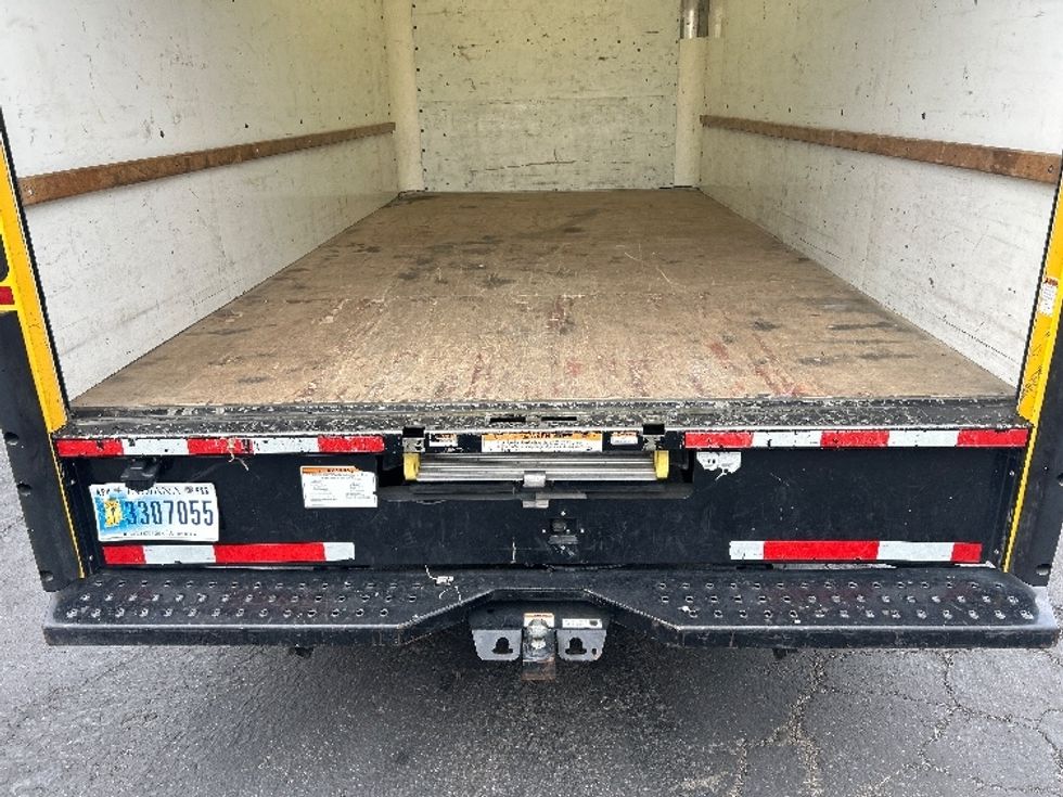 Light Duty Box Truck-Light and Medium Duty Trucks-GMC-2021-Savana G33903-City Of Industry-CA-89,986\n\t\tmiles-$ 27,000 - Image 9
