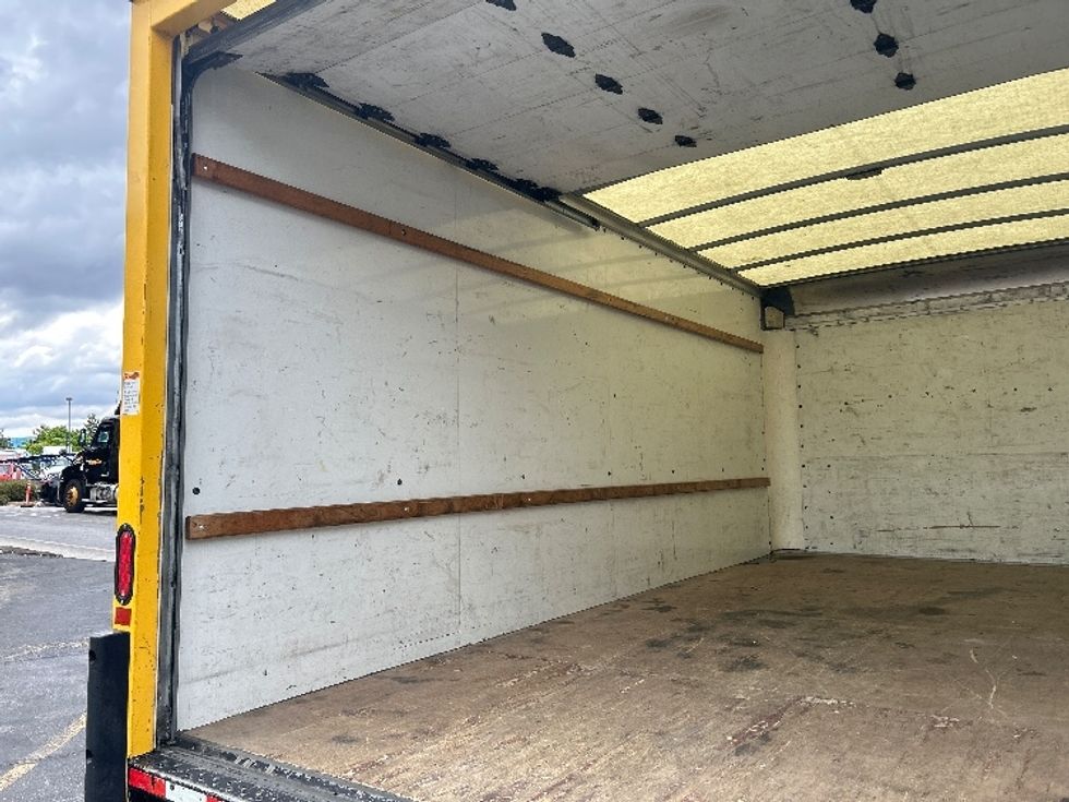 Light Duty Box Truck-Light and Medium Duty Trucks-GMC-2021-Savana G33903-City Of Industry-CA-89,986\n\t\tmiles-$ 27,000 - Image 10