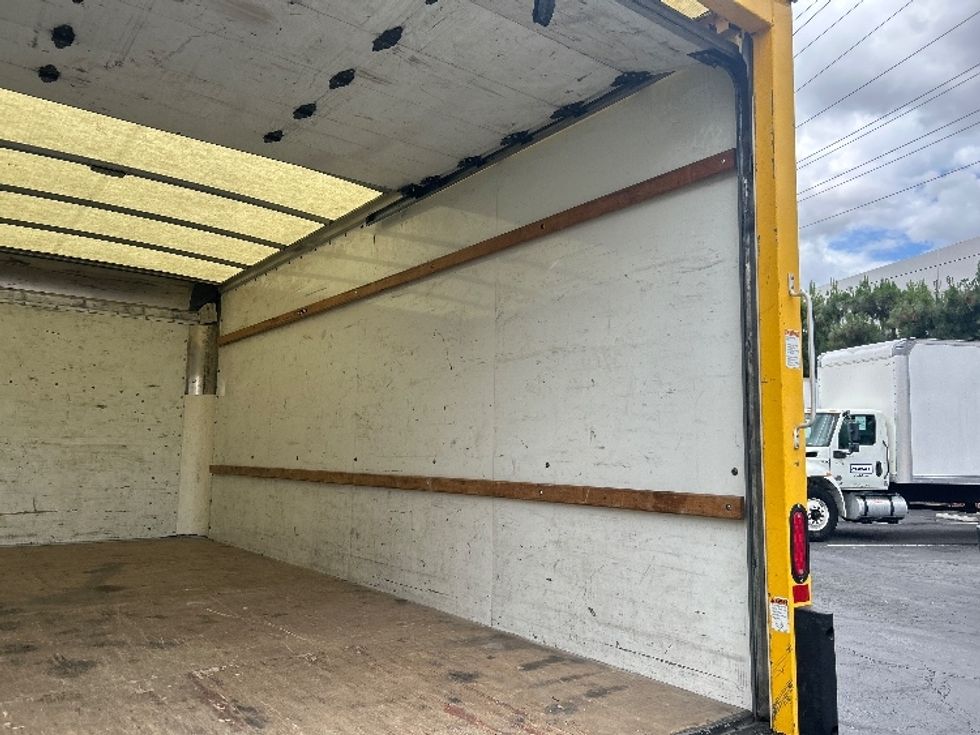 Light Duty Box Truck-Light and Medium Duty Trucks-GMC-2021-Savana G33903-City Of Industry-CA-89,986\n\t\tmiles-$ 27,000 - Image 11
