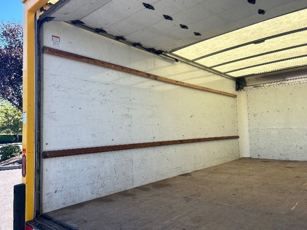 Light Duty Box Truck-Light and Medium Duty Trucks-GMC-2021-Savana G33903-Clackamas-OR-102,047\n\t\tmiles-$ 26,750 - Image 10