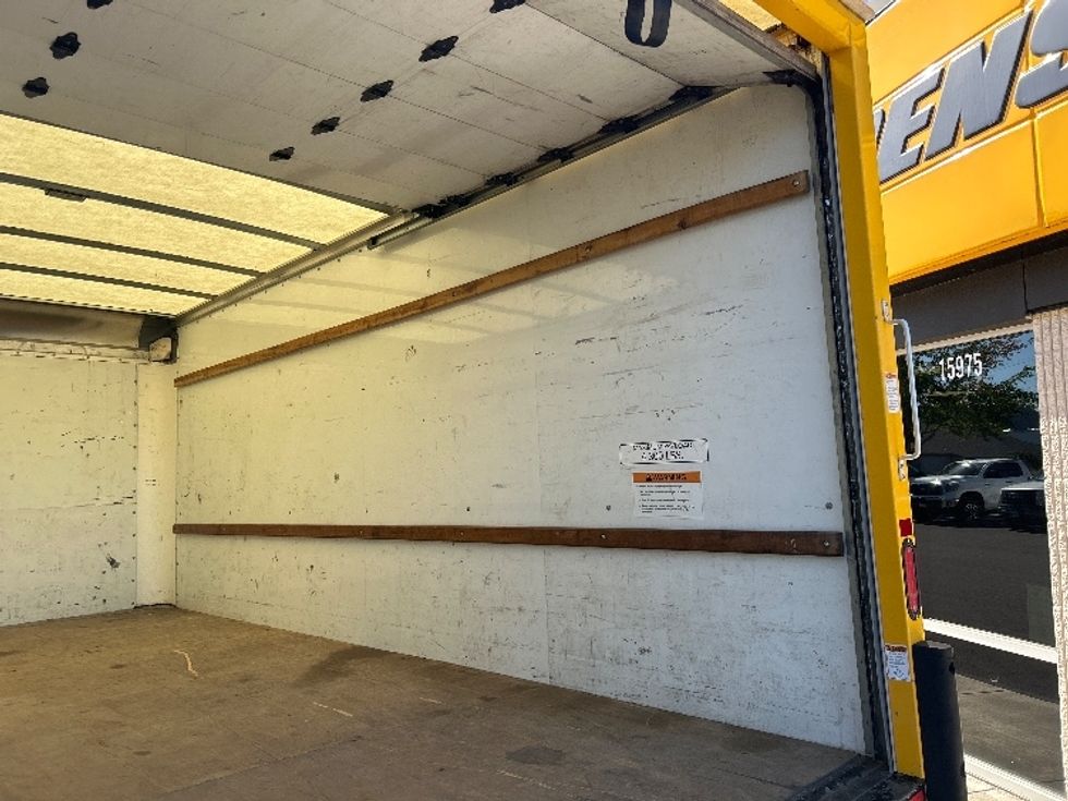 Light Duty Box Truck-Light and Medium Duty Trucks-GMC-2021-Savana G33903-Clackamas-OR-102,047\n\t\tmiles-$ 26,750 - Image 11