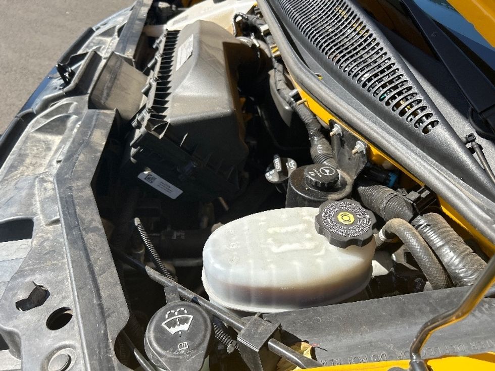 Light Duty Box Truck-Light and Medium Duty Trucks-GMC-2021-Savana G33903-Clackamas-OR-102,047\n\t\tmiles-$ 26,750 - Image 23