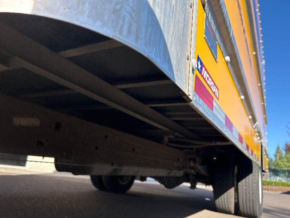 Light Duty Box Truck-Light and Medium Duty Trucks-GMC-2021-Savana G33903-Clackamas-OR-102,047\n\t\tmiles-$ 26,750 - Image 5