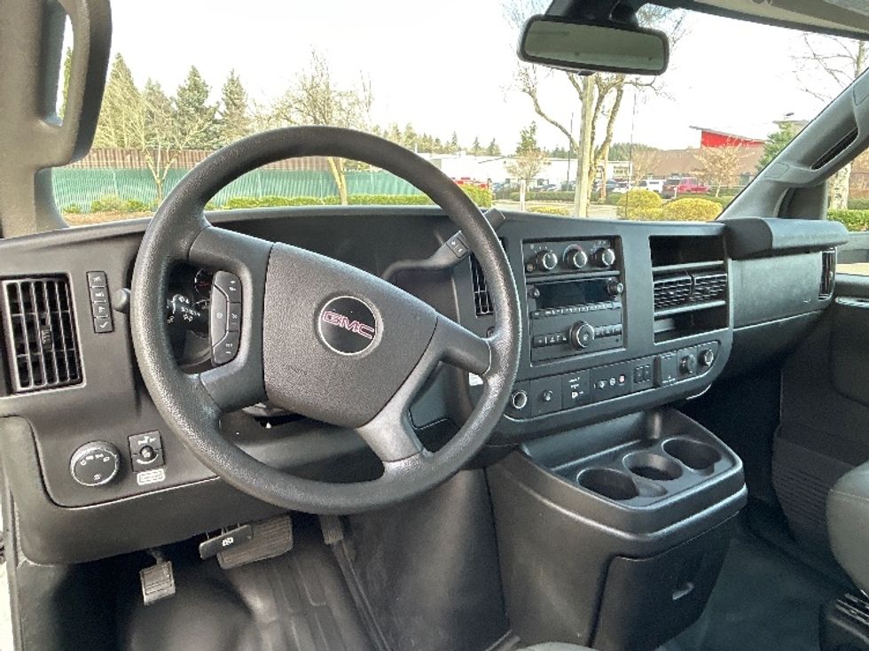 Light Duty Box Truck-Light and Medium Duty Trucks-GMC-2021-Savana G33903-Clackamas-OR-105,464\n\t\tmiles-$ 30,000 - Image 18