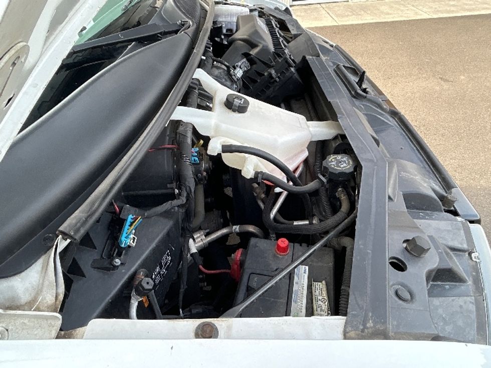 Light Duty Box Truck-Light and Medium Duty Trucks-GMC-2021-Savana G33903-Clackamas-OR-105,464\n\t\tmiles-$ 30,000 - Image 23