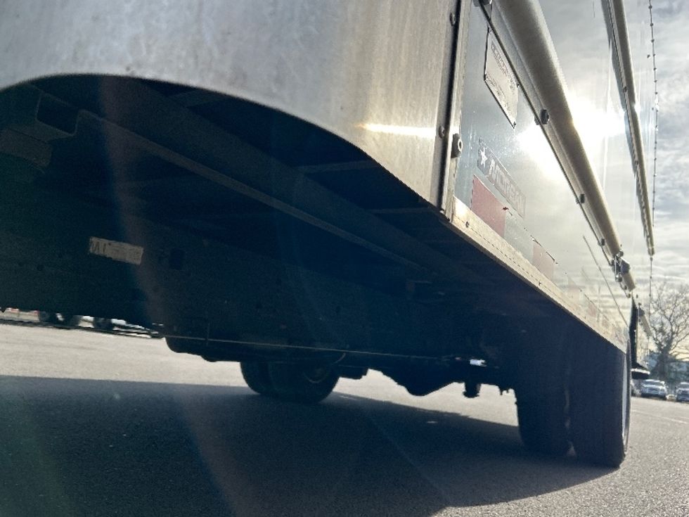 Light Duty Box Truck-Light and Medium Duty Trucks-GMC-2021-Savana G33903-Clackamas-OR-105,464\n\t\tmiles-$ 30,000 - Image 5