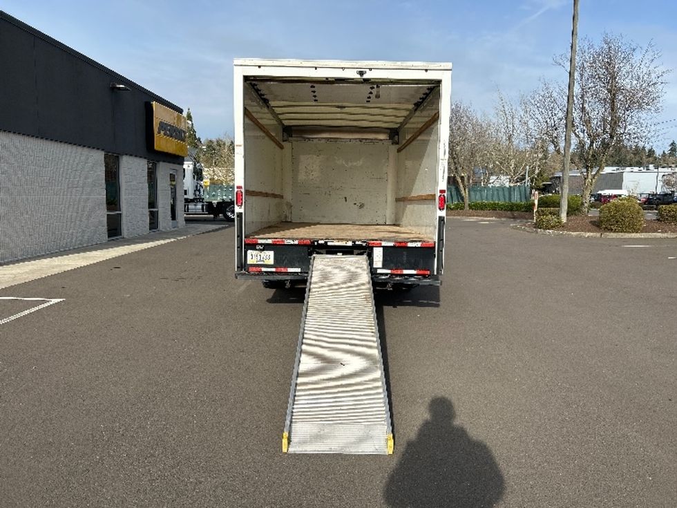 Light Duty Box Truck-Light and Medium Duty Trucks-GMC-2021-Savana G33903-Clackamas-OR-105,464\n\t\tmiles-$ 30,000 - Image 9