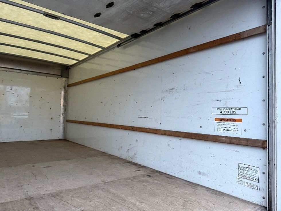 Light Duty Box Truck-Light and Medium Duty Trucks-GMC-2021-Savana G33903-Clackamas-OR-106,432\n\t\tmiles-$ 30,000 - Image 11