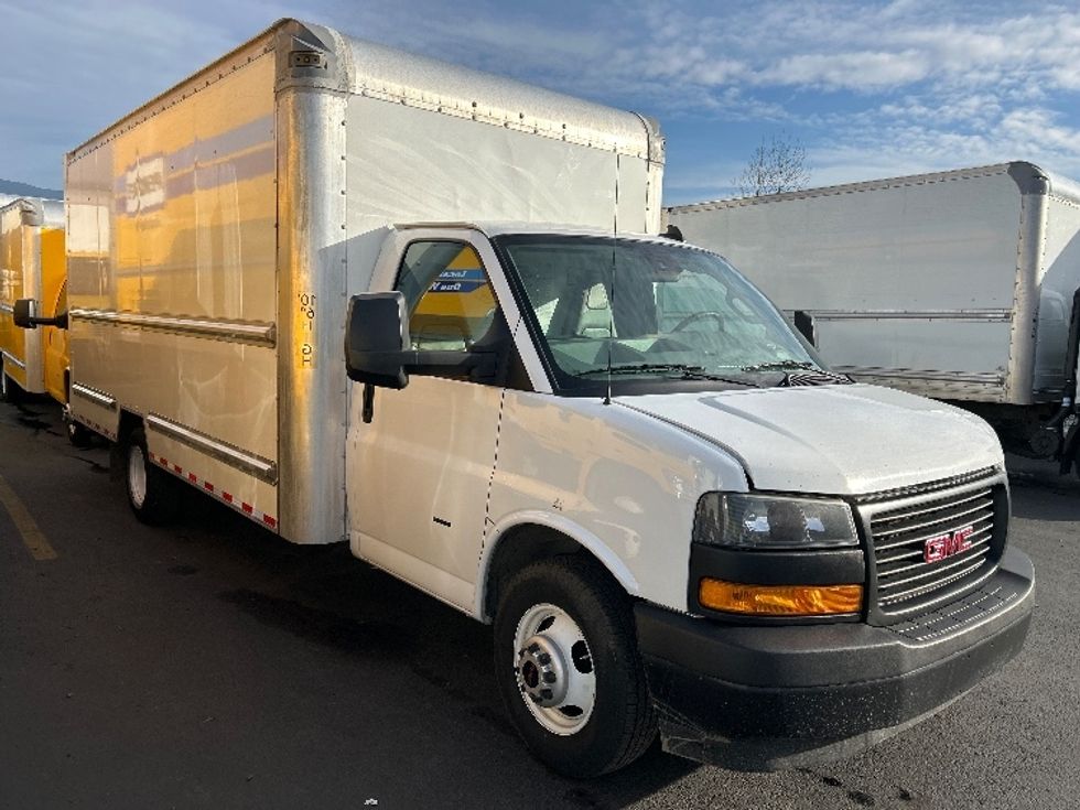 Light Duty Box Truck-Light and Medium Duty Trucks-GMC-2021-Savana G33903-Clackamas-OR-115,676\n\t\tmiles-$ 29,000 - Image 1