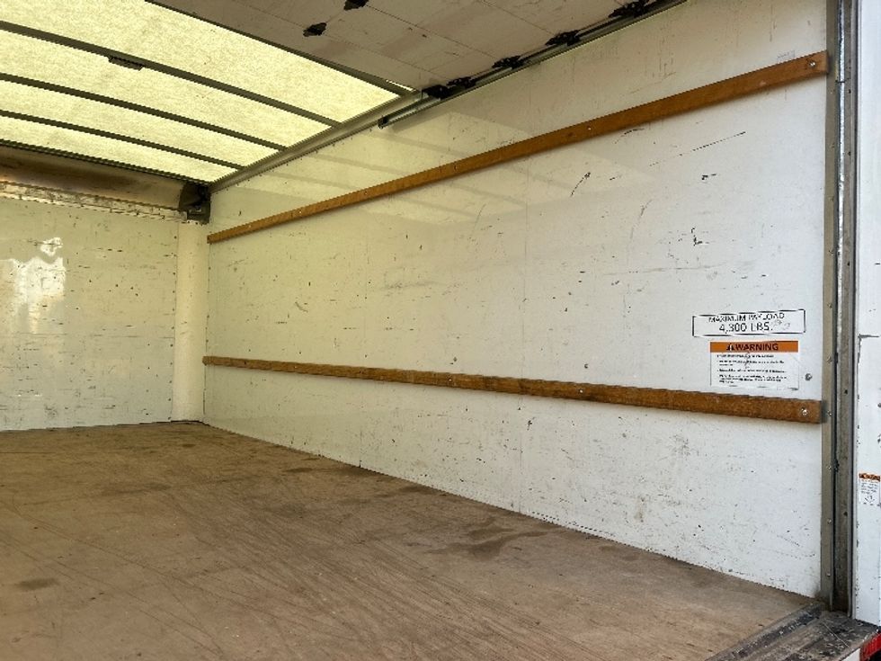 Light Duty Box Truck-Light and Medium Duty Trucks-GMC-2021-Savana G33903-Clackamas-OR-115,676\n\t\tmiles-$ 29,000 - Image 11