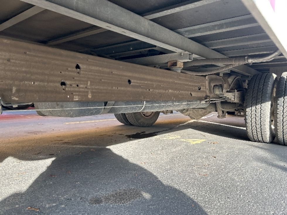 Light Duty Box Truck-Light and Medium Duty Trucks-GMC-2021-Savana G33903-Clackamas-OR-115,676\n\t\tmiles-$ 29,000 - Image 5