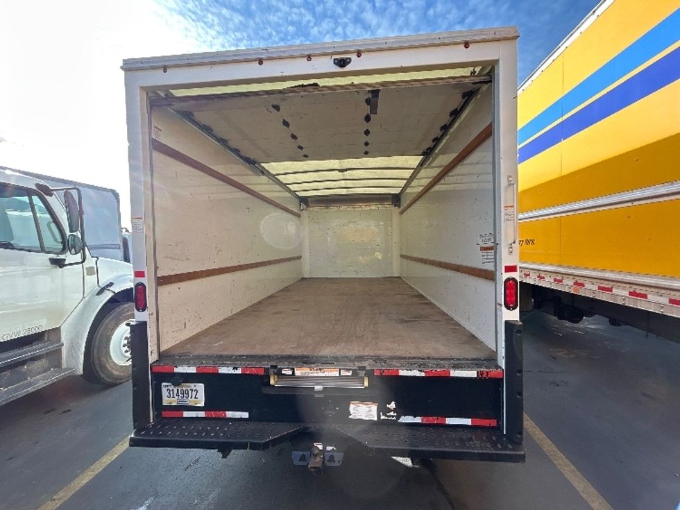 Light Duty Box Truck-Light and Medium Duty Trucks-GMC-2021-Savana G33903-Clackamas-OR-115,676\n\t\tmiles-$ 29,000 - Image 8