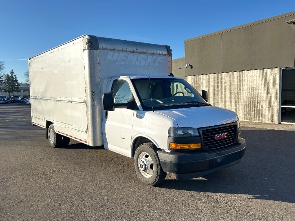 Light Duty Box Truck-Light and Medium Duty Trucks-GMC-2021-Savana G33903-Clackamas-OR-117,953\n\t\tmiles-$ 28,500 - Image 1