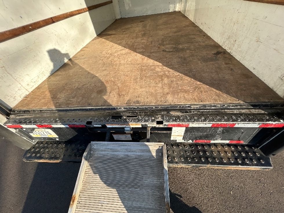 Light Duty Box Truck-Light and Medium Duty Trucks-GMC-2021-Savana G33903-Clackamas-OR-117,953\n\t\tmiles-$ 28,500 - Image 10