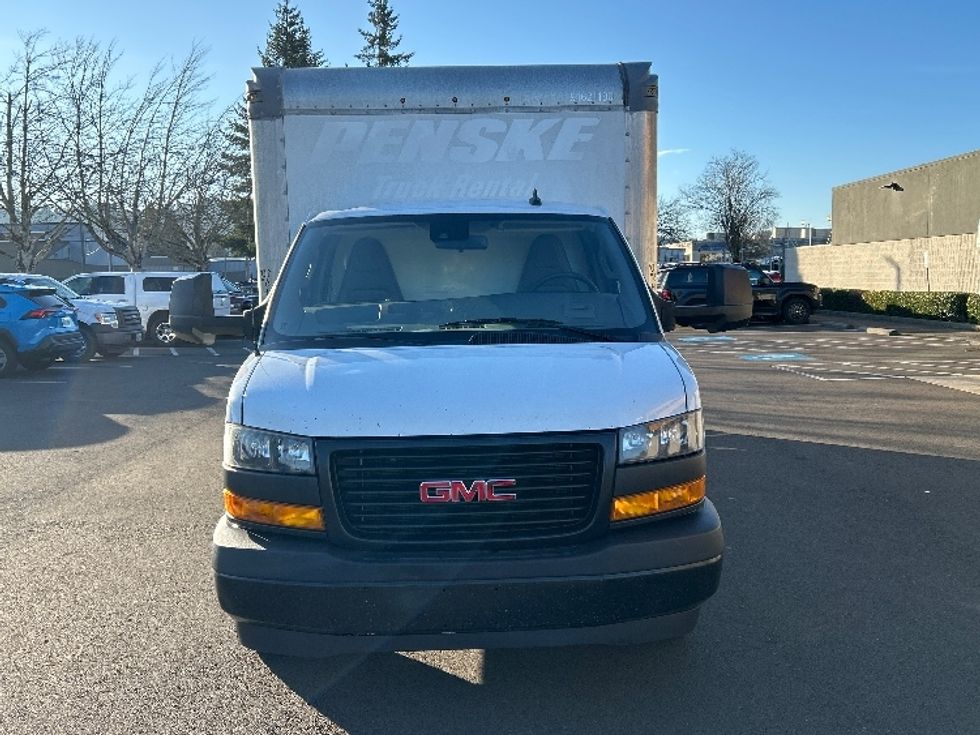 Light Duty Box Truck-Light and Medium Duty Trucks-GMC-2021-Savana G33903-Clackamas-OR-117,953\n\t\tmiles-$ 28,500 - Image 2