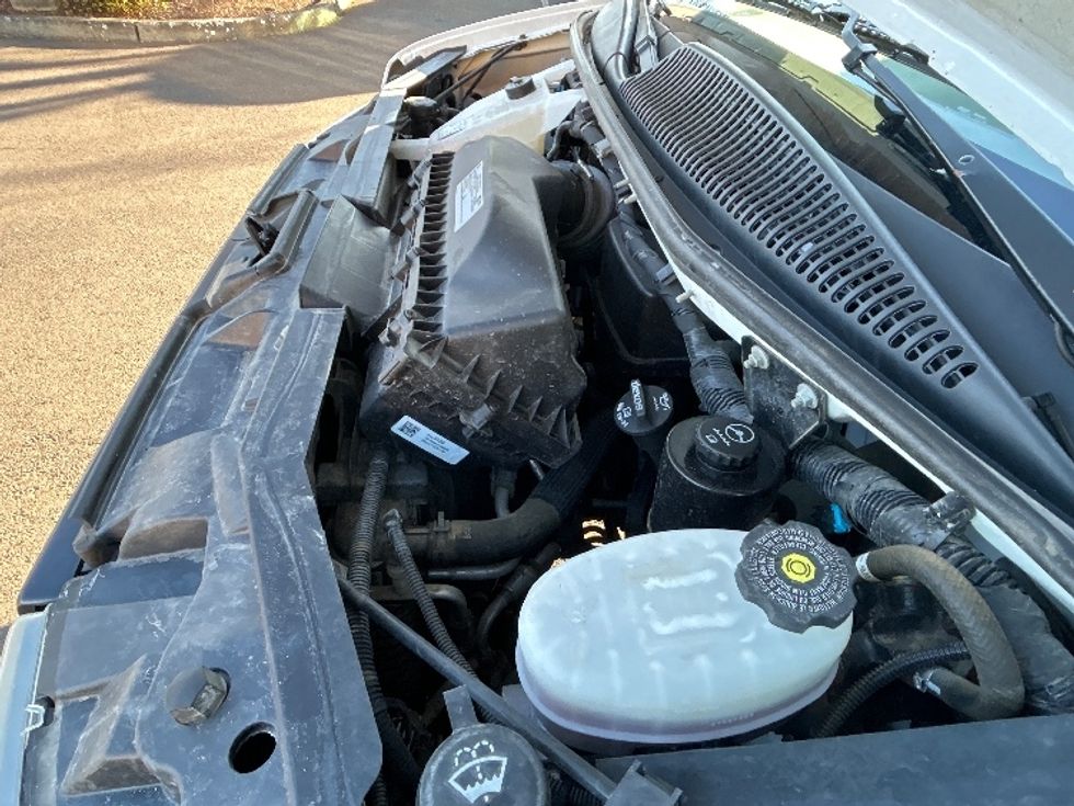 Light Duty Box Truck-Light and Medium Duty Trucks-GMC-2021-Savana G33903-Clackamas-OR-117,953\n\t\tmiles-$ 28,500 - Image 24