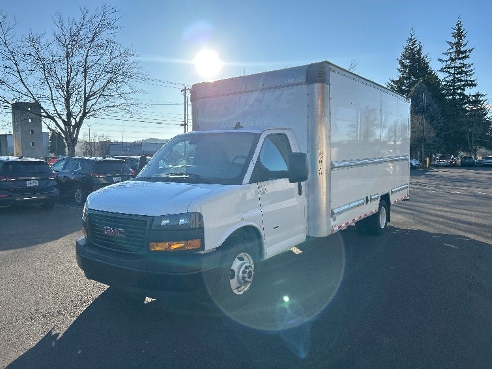 Light Duty Box Truck-Light and Medium Duty Trucks-GMC-2021-Savana G33903-Clackamas-OR-117,953\n\t\tmiles-$ 28,500 - Image 3