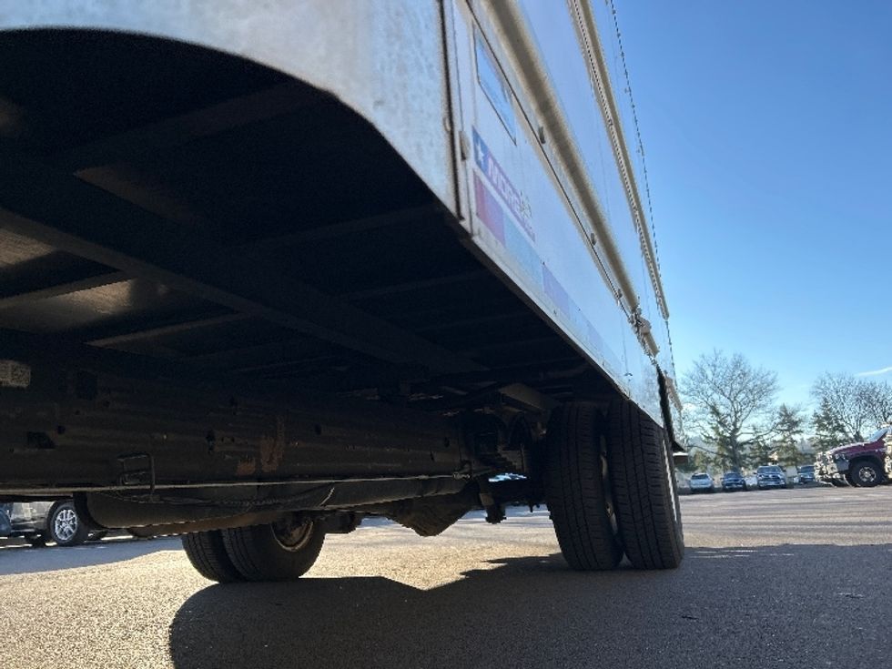 Light Duty Box Truck-Light and Medium Duty Trucks-GMC-2021-Savana G33903-Clackamas-OR-117,953\n\t\tmiles-$ 28,500 - Image 5