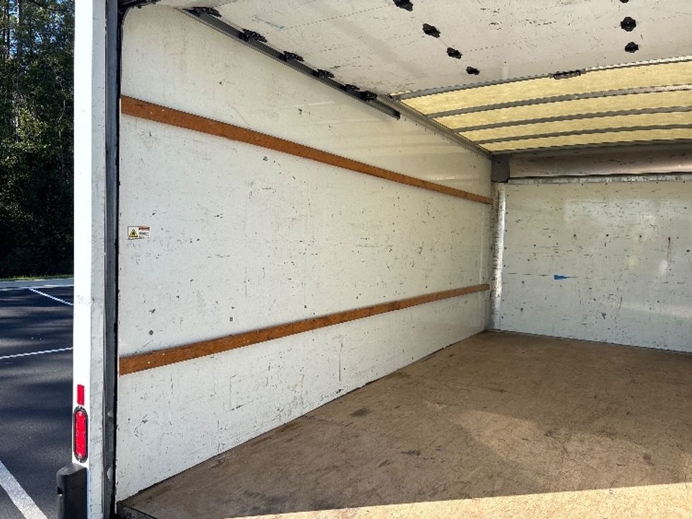 Light Duty Box Truck-Light and Medium Duty Trucks-GMC-2021-Savana G33903-Clackamas-OR-121,824\n\t\tmiles-$ 28,000 - Image 11