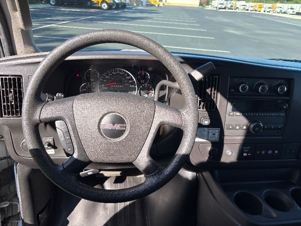 Light Duty Box Truck-Light and Medium Duty Trucks-GMC-2021-Savana G33903-Clackamas-OR-121,824\n\t\tmiles-$ 28,000 - Image 18